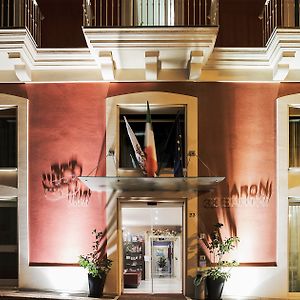 Hotel 33 Baroni